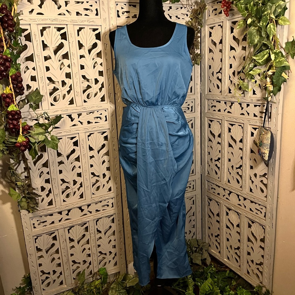NWT! PRETTY GARDEN GORGEOUS TURQUOISE BLUE SILKY SMOOTH SLEEVELESS MIDI DRESS
